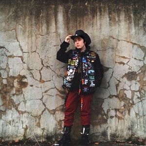 Meet your Posher, Alex